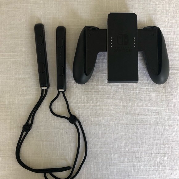 Nintendo Switch - barely used!! - Picture 2 of 4